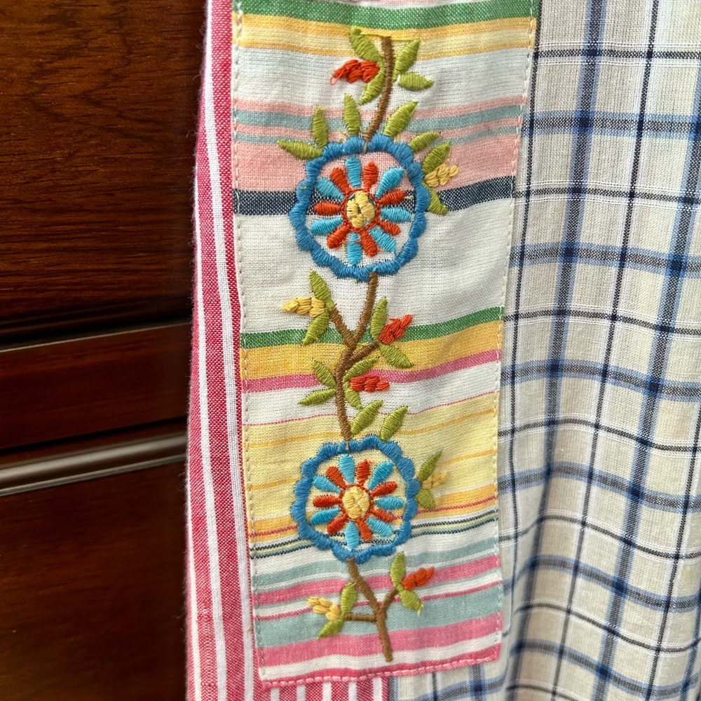 Colorful Embroidered Kids Apron - Picture 4 of 6